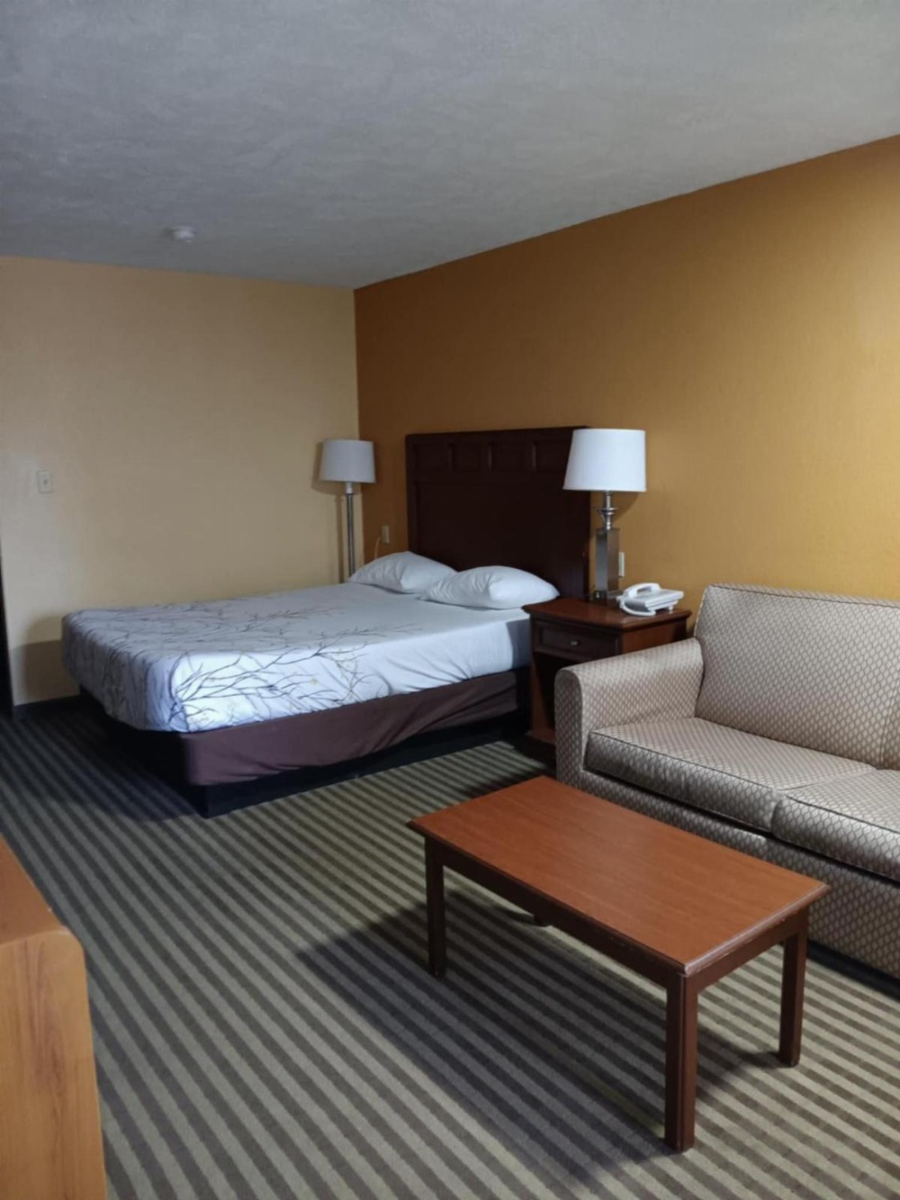 Americana Inn - Henderson